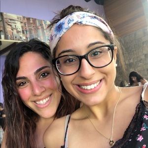 Meet your Posher, Melany